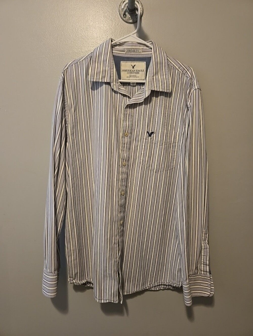 Men's American Eagle Gray Striped Button Up Long Sleeve Shirt Sz. XL
